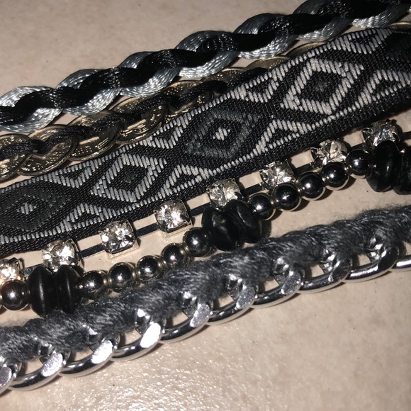 Beautiful Aldo Bracelet - Picture 2 of 4